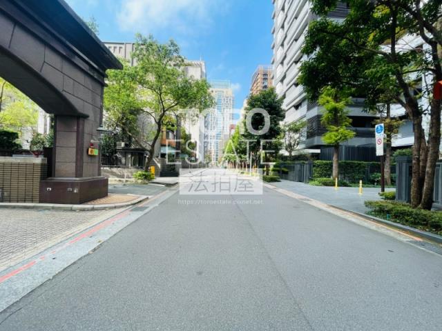 信義區拍賣大樓-7