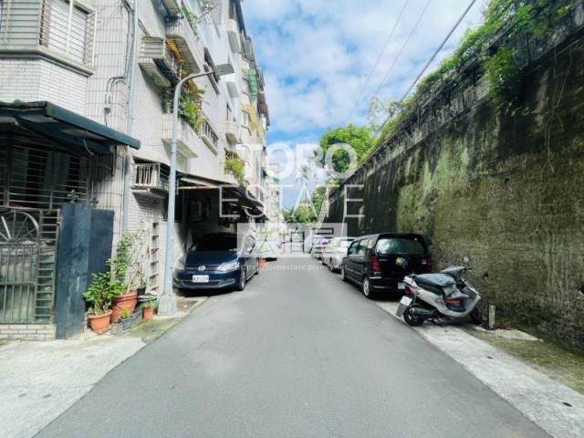 信義區法拍公寓-7