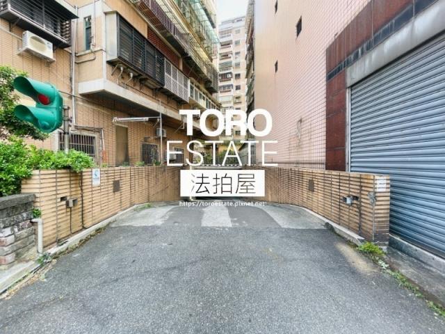 蘆洲拍賣大樓-5