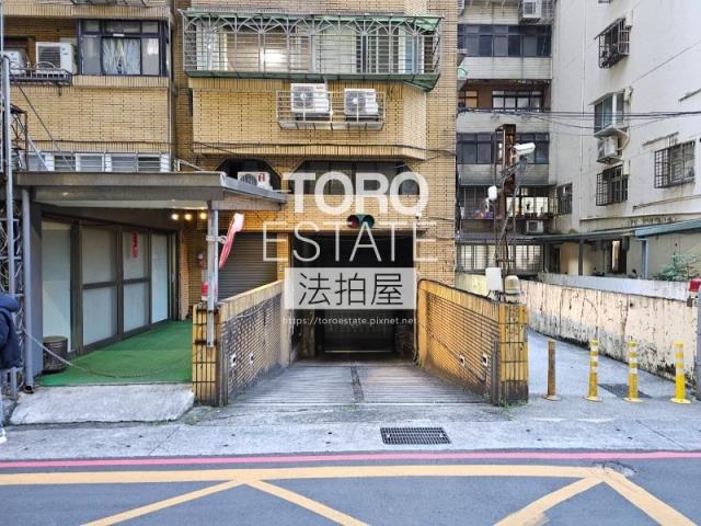 台北信義區法拍大樓-5