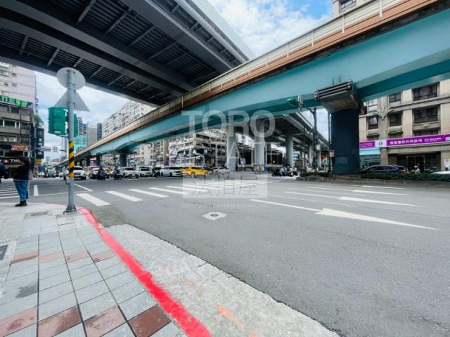 台北拍賣華廈-6