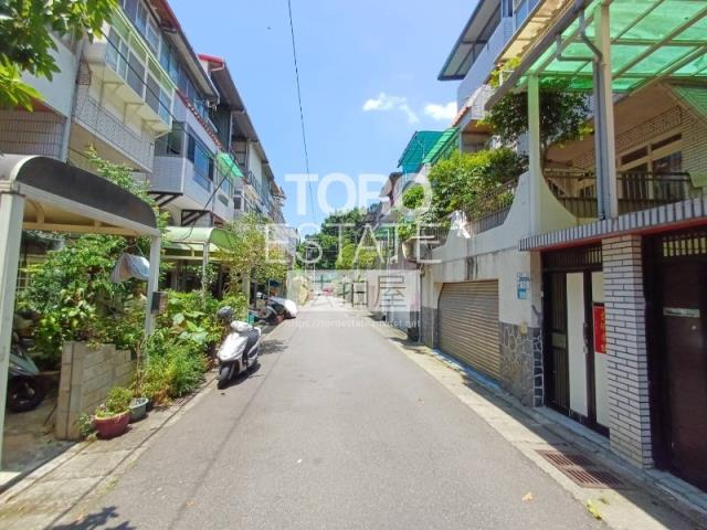 新北淡水法拍透天-5
