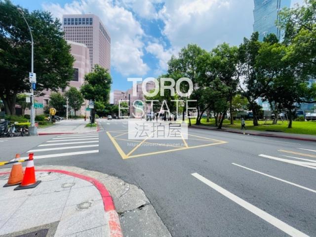 台北信義區大樓拍賣-6