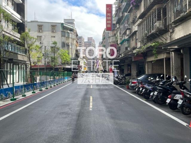 板橋大樓法拍-5